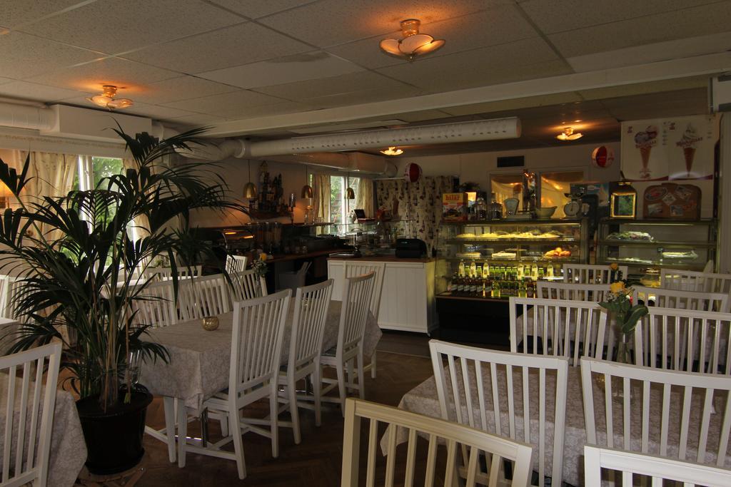 Pensionat Frillesberg Frillesas Exterior photo